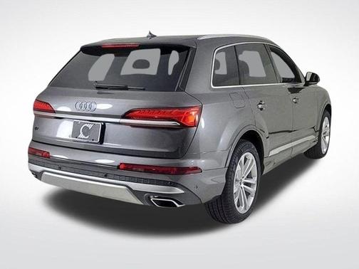 2025 Audi Q7 55 Premium Plus