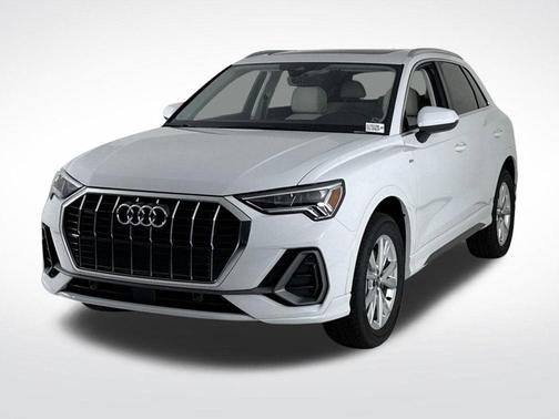 2025 Audi Q3 45 S line Premium