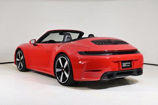 2025 Porsche 911 Carrera
