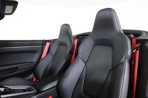 2025 Porsche 911 Carrera