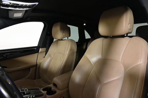 2020 Porsche Macan Base