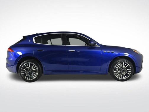 2025 Maserati Grecale Base