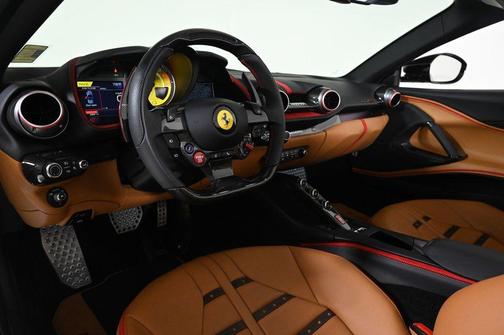 2023 Ferrari 812 GTS Base