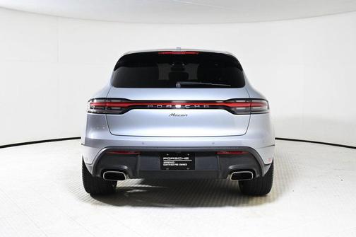 2022 Porsche Macan Base