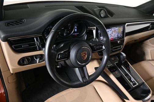 2023 Porsche Macan T