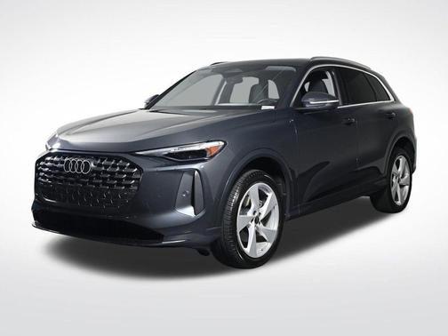 Tambora Gray Metallic 2025 Audi Q5 2.0T quattro Premium