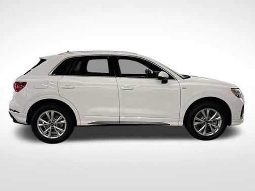 2025 Audi Q3 45 S line Premium