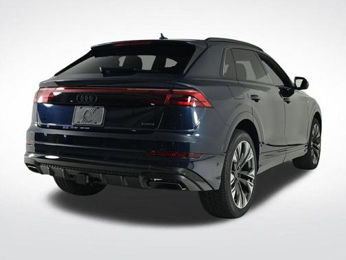 2025 Audi Q8 Premium Plus