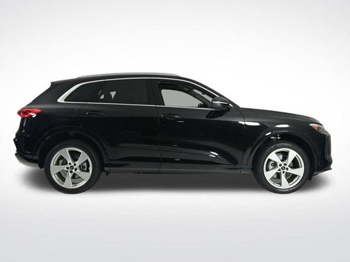 2025 Audi Q5 2.0T quattro Premium