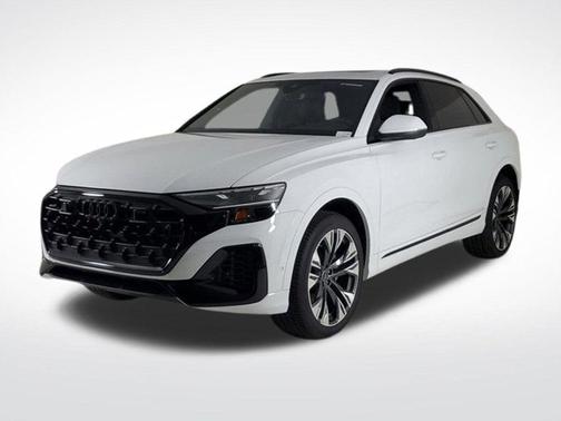 2025 Audi Q8 Premium Plus