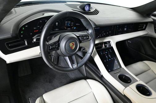 2021 Porsche Taycan Turbo S