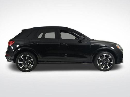 2025 Audi Q3 45 S line Premium