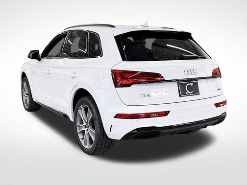 2025 Audi Q5 45 S line quattro Premium