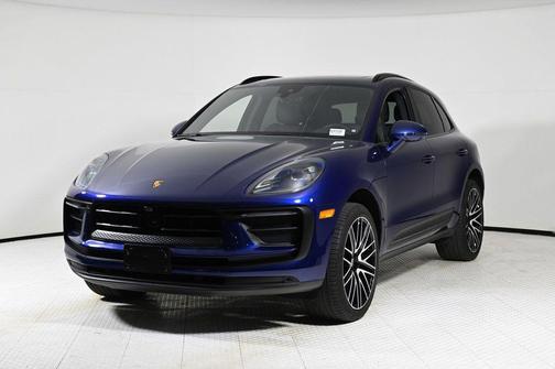 2022 Porsche Macan Base