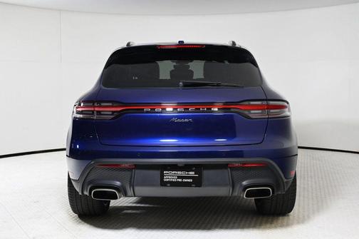 2022 Porsche Macan Base
