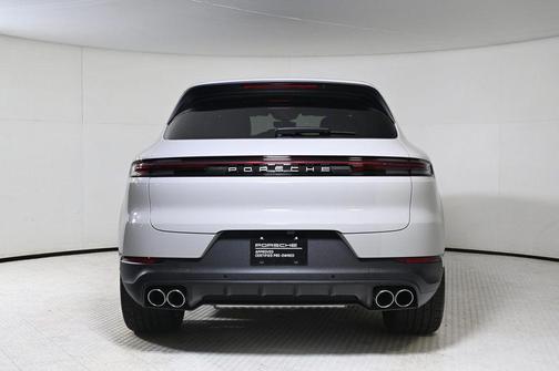 2025 Porsche Cayenne S