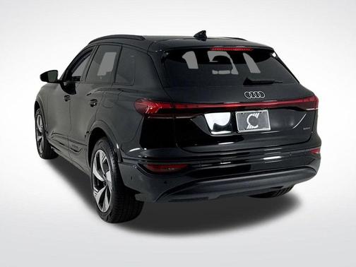 2025 Audi Q6 e-tron Premium
