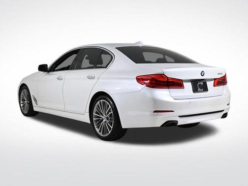 2018 BMW 540 i