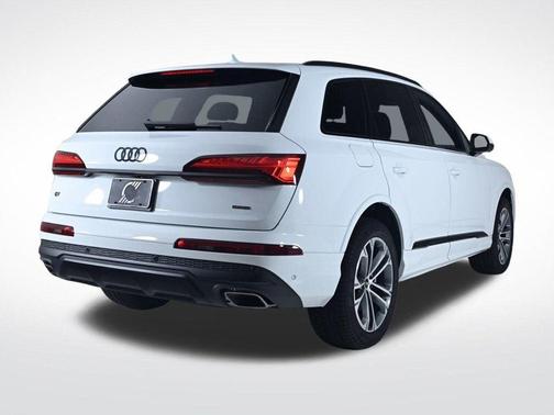 2026 Audi Q7 55 Premium