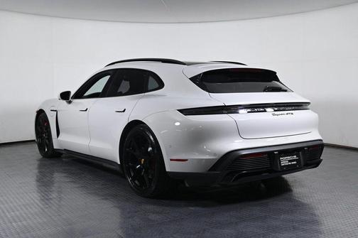 2024 Porsche Taycan GTS