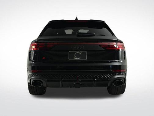 2025 Audi RS Q8 4.0T quattro performance