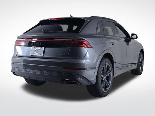 2026 Audi Q8 Premium