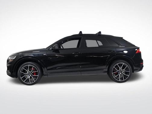 2022 Audi Q8 55 Premium Plus