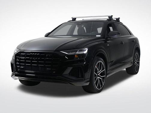 2022 Audi Q8 55 Premium Plus
