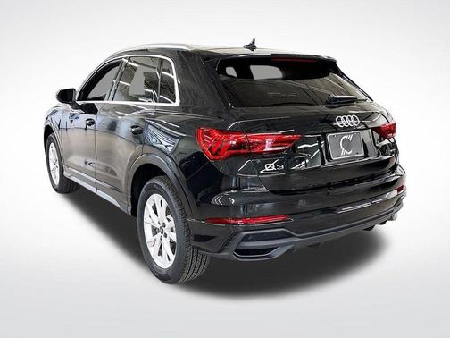 2025 Audi Q3 45 S line Premium