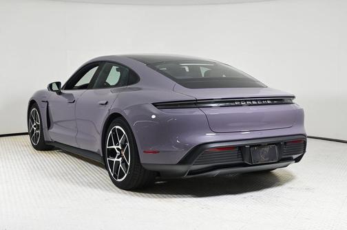 2025 Porsche Taycan 4