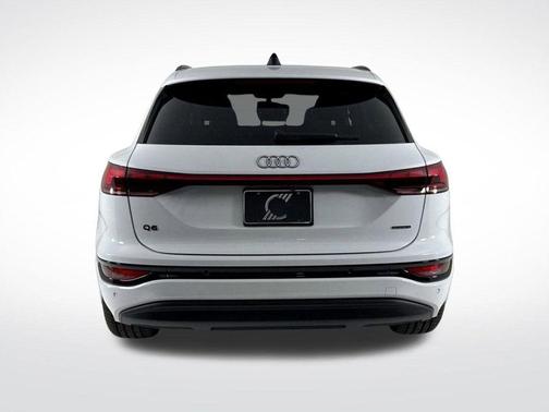 2025 Audi Q6 e-tron Premium