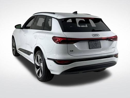 2025 Audi Q6 e-tron Premium