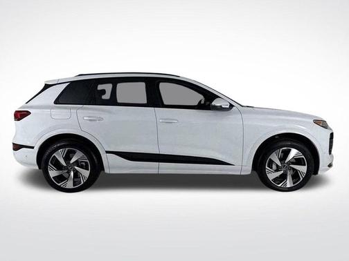 2025 Audi Q6 e-tron Premium
