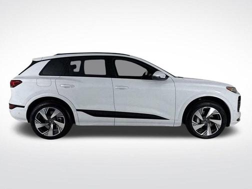 2025 Audi Q6 e-tron Premium
