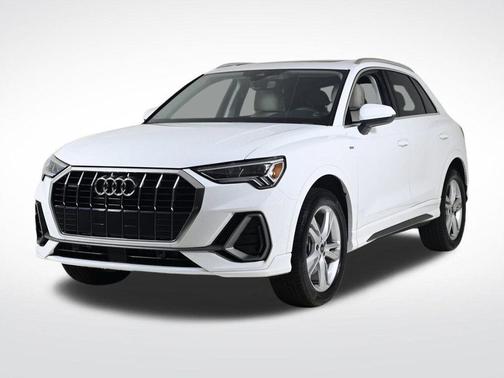 2024 Audi Q3 45 S line Premium