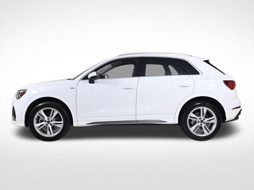 2024 Audi Q3 45 S line Premium
