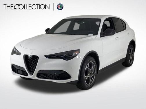 2025 Alfa Romeo Stelvio Base