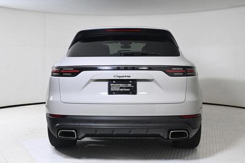 2022 Porsche Cayenne 