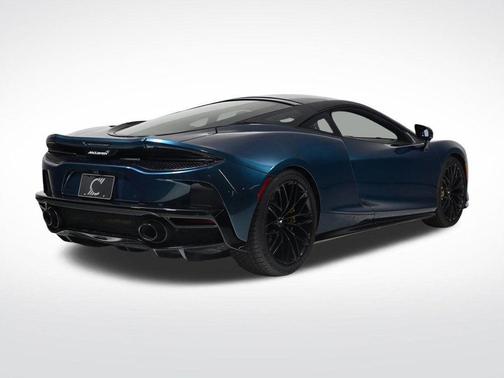 2023 McLaren GT Base