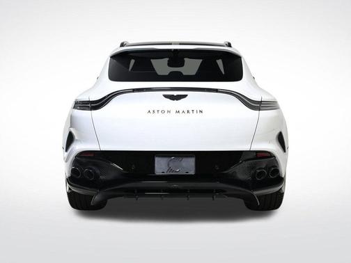 2025 Aston Martin DBX 707