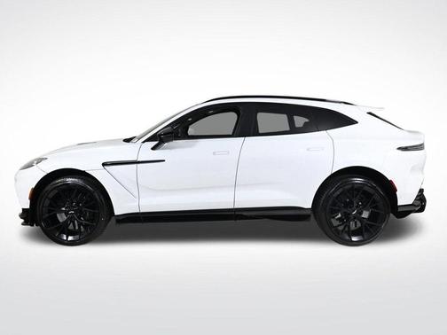 2025 Aston Martin DBX 707
