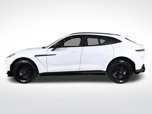 2025 Aston Martin DBX 707