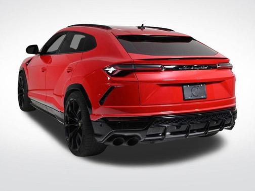 2020 Lamborghini Urus Base
