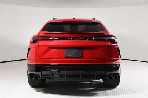 2020 Lamborghini Urus Base