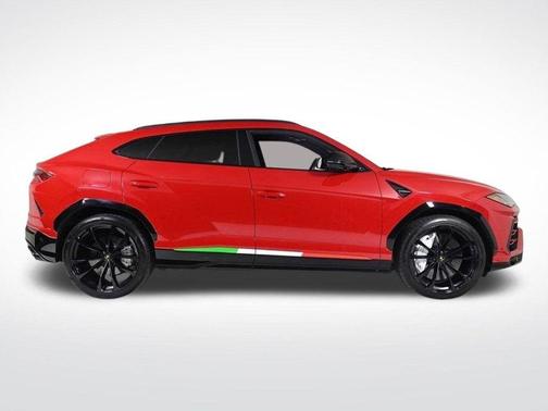 2020 Lamborghini Urus Base