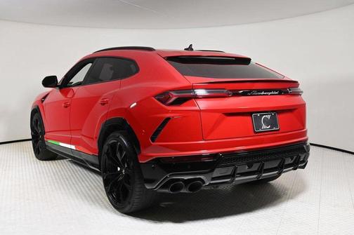 2020 Lamborghini Urus Base