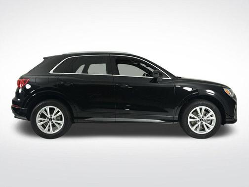 2025 Audi Q3 45 S line Premium