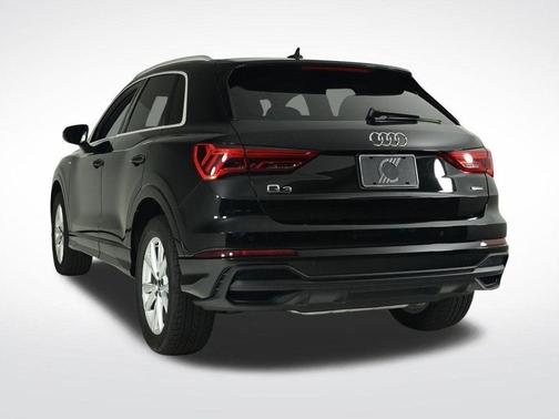2025 Audi Q3 45 S line Premium