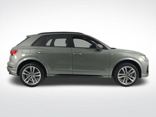 2025 Audi Q3 45 S line Premium