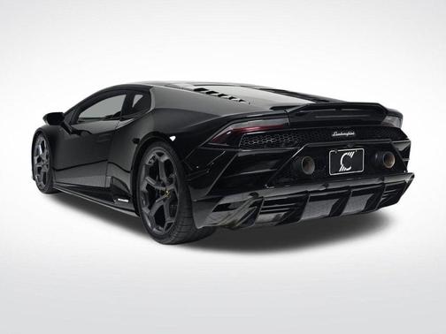 2020 Lamborghini Huracan EVO Base